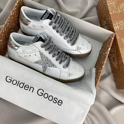 Golden Goose Deluxe