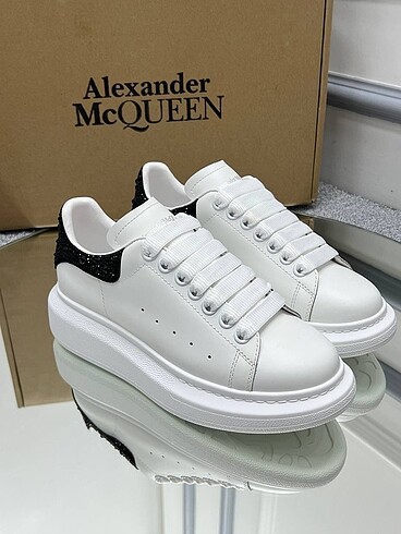 38 Beden beyaz Renk Alexander McQueen