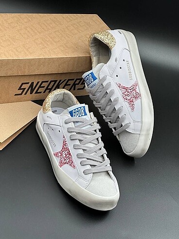 GOLDEN GOOSE DELUXE