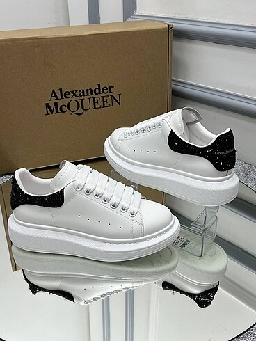 38 Beden beyaz Renk Alexander McQueen