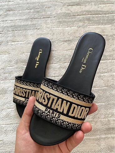 CHRİSTİAN DIOR TERLİK