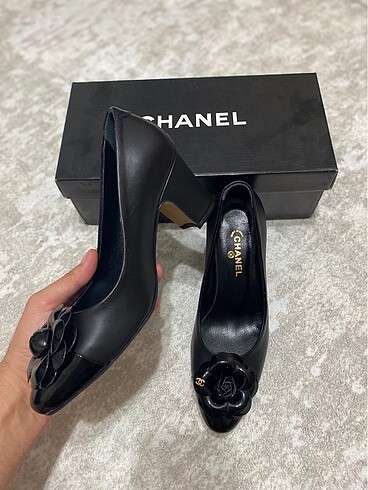 38 Beden siyah Renk CHANEL TOPUKLU