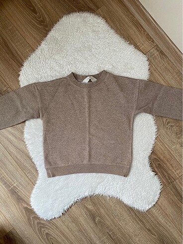 HM sweatshirt