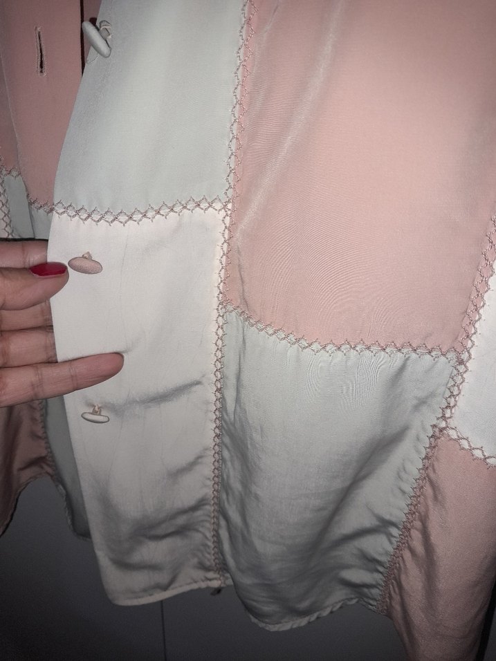 Pudra Beyaz Düğmeli Uzun Kollu Kadın Gömlek M - Görsel 3