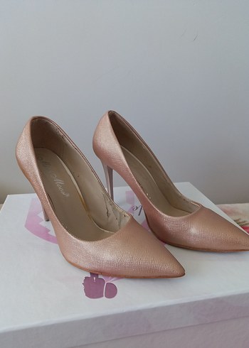 Yılan Derisi Desenli İnce Topuklu Stiletto