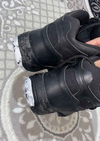 Siyah erkek bot - Görsel 3