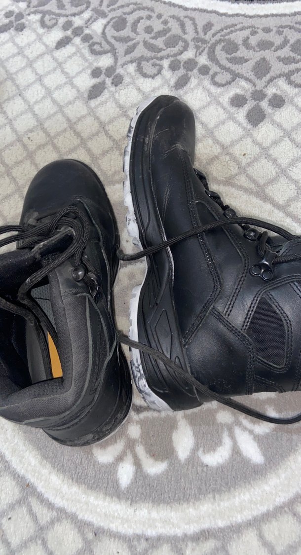 Siyah erkek bot - Görsel 4