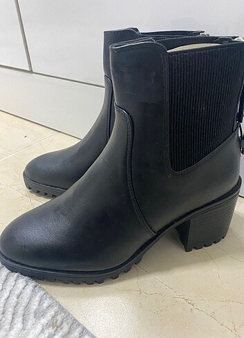 Zara Bot