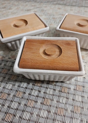 Ahşap Kapaklı Beyaz Saklama Kapları - Görsel 2