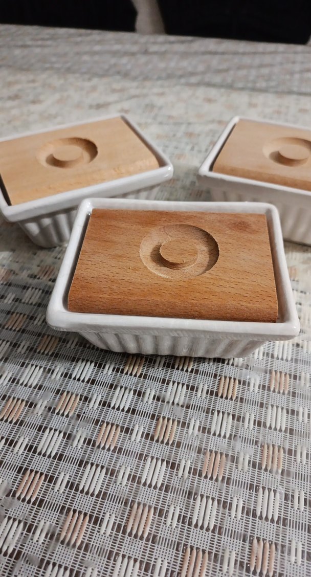 Ahşap Kapaklı Beyaz Saklama Kapları - Görsel 2