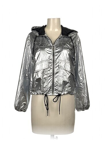 H&M Mont %70 İndirimli.