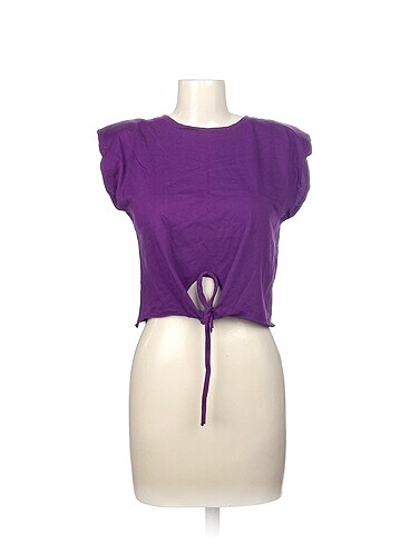 Diğer T-shirt %70 İndirimli.
