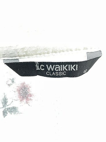 42 Beden beyaz Renk LC Waikiki Bluz %70 İndirimli.