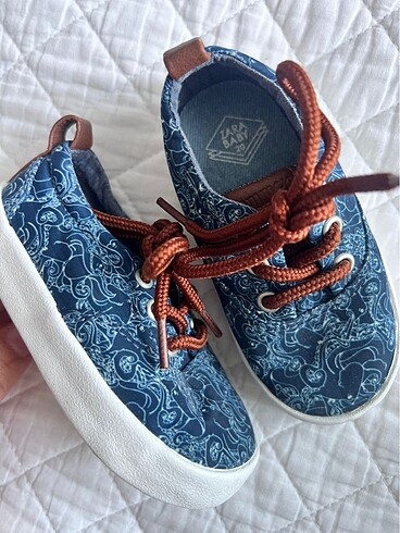 20 Beden Zara baby ayakkabı