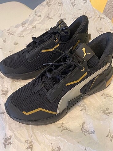 Puma spor ayakkabı