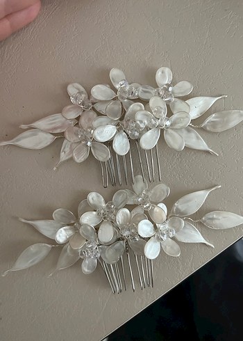 Beyaz Boncuklu Cam Çiçekli Saç Tokası - Görsel 3