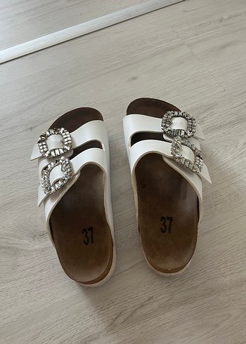 Bambi Beyaz Tokalı Bohem Platform Terlik