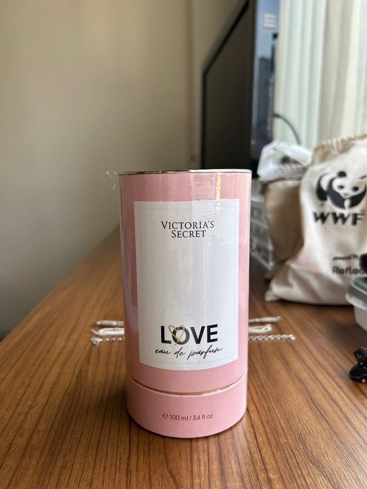 Victoria's Secret Love Kadın Parfümü - Görsel 2