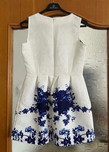 Mavi Çiçek Desenli Kolsuz Elbise - Görsel 2