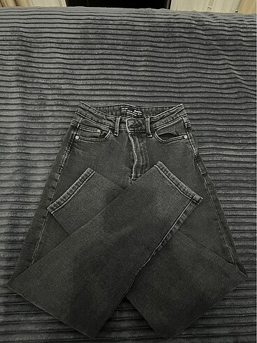 mom jean