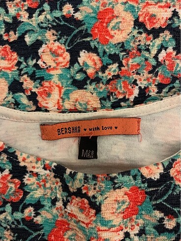 28 Beden BERSHKA Çiçekli Elbise