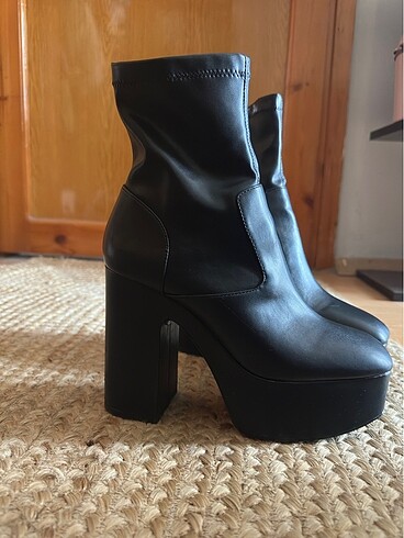 Zara bot