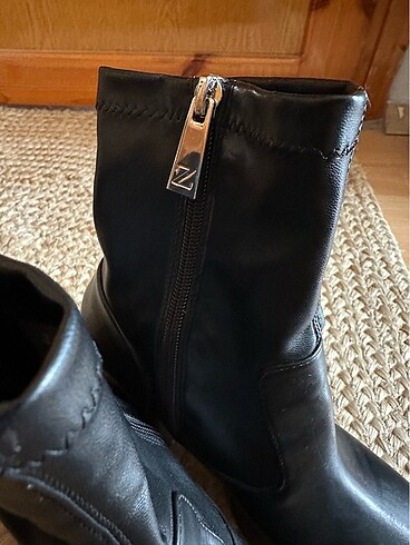 38 Beden Zara bot