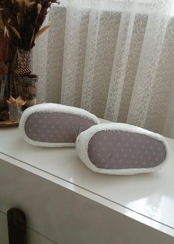 30-33 panduf Beyaz Peluş Tavşan Ev Terliği - Görsel 4