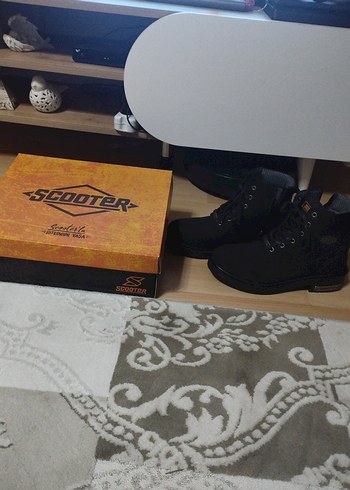 Siyah Erkek Bot - Görsel 3