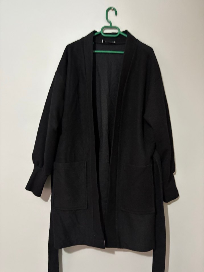 Siyah Uzun Salaş Kadın Kaban
Standart beden 
75 kiloda giyildi - Görsel 2