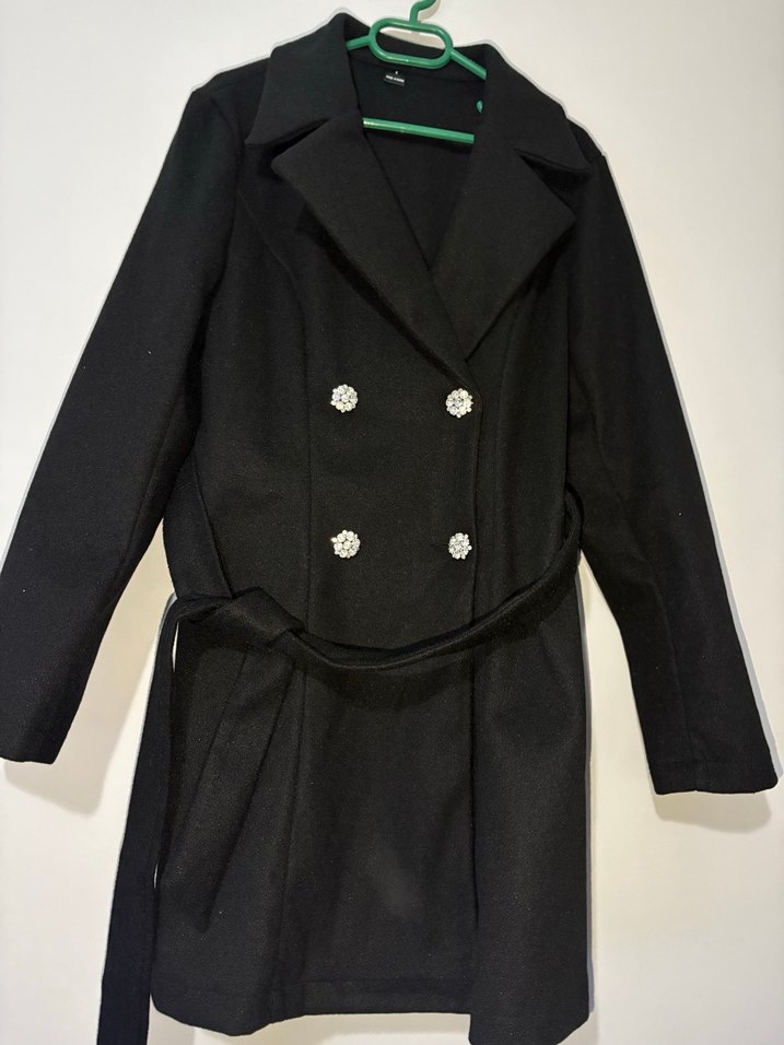 Çift Düğmeli Siyah Kaban - Görsel 2