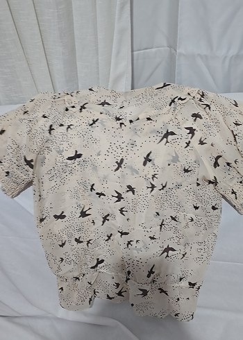 Bej Desenli V Yaka Kısa Kollu Gömlek - Görsel 2