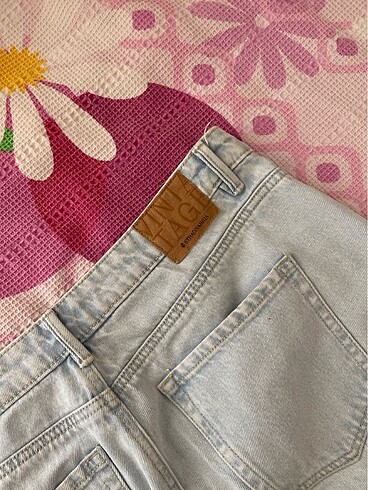 42 Beden mavi Renk stradivarius jean