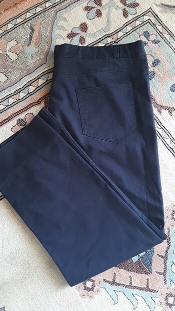 Okul pantolonu