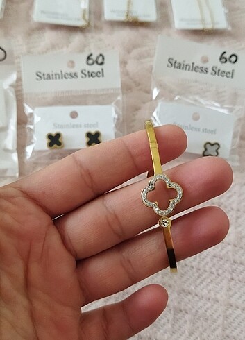 Accessorize Van cleef çelik kelepçe bileklik