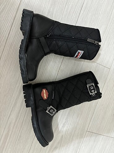 29 Beden siyah Renk 29 numara harley davidson