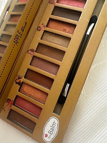 The Balm Thebalm far