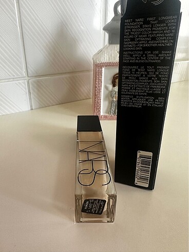 Nars Nars fondöten