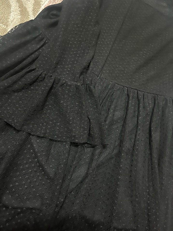 Uzun Siyah Fırfırlı Kadın Elbise - Görsel 3