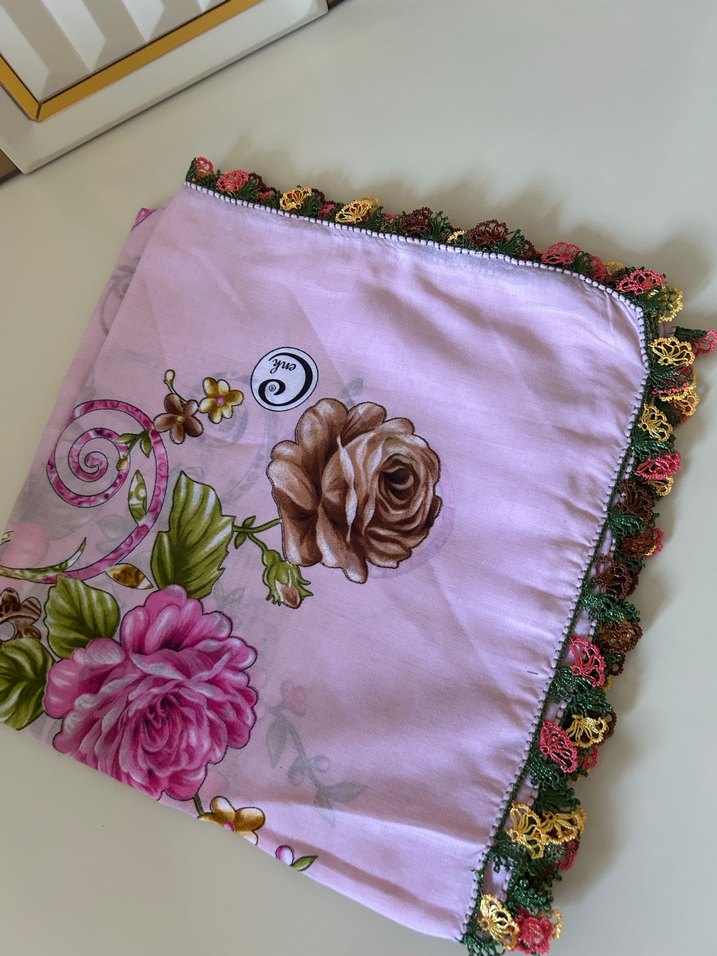 Dantel Kenarlı Pembe Kadın Fular - Görsel 3