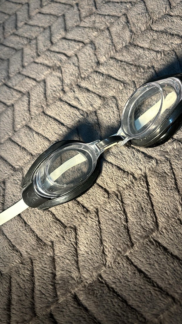 Gri Minimalist Yüzücü Gözlüğü - Görsel 3