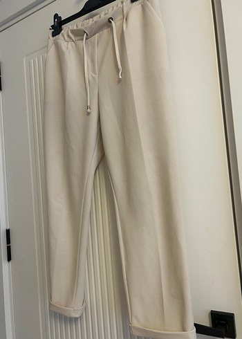 Bej Zincir Detaylı Blazer ceket ve pantolon - Görsel 7