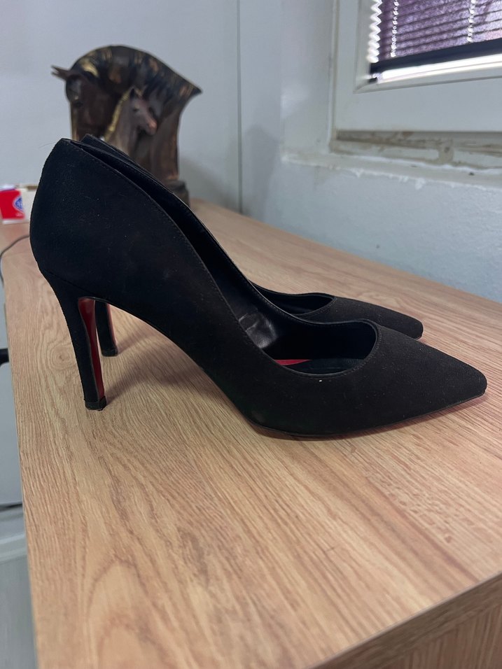 Siyah Süet Stiletto Topuklu Kadın Ayakkabı - Görsel 2