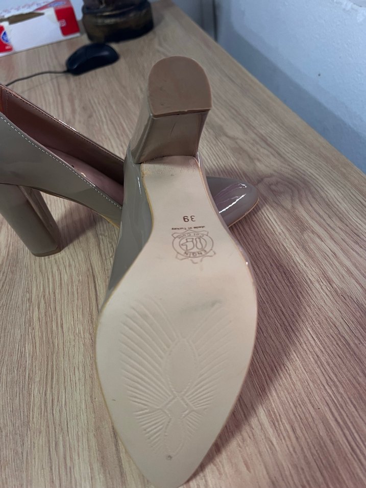 Bej Parlak Kumaş Desenli Kadın Topuklu Ayakkabı - Görsel 3