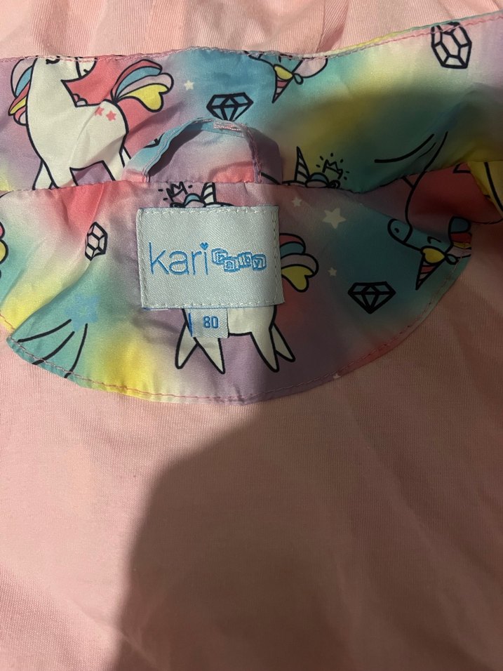 Kızlar için Kapüşonlu Renkli Bağlama Desenli Yağmurluk - Görsel 5