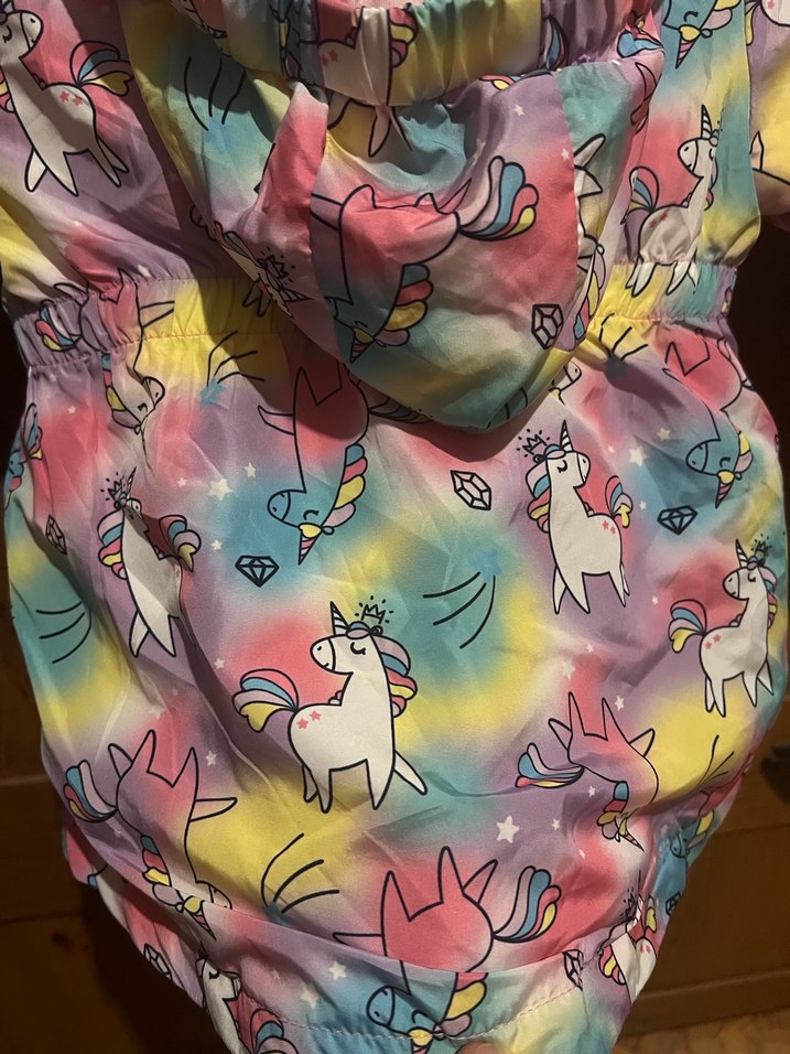 Kızlar için Kapüşonlu Renkli Bağlama Desenli Yağmurluk - Görsel 3