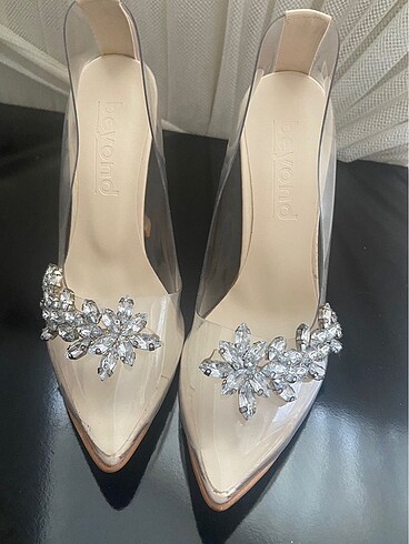 37 Beden şeffaf stiletto