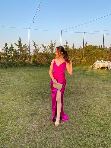 Kadın saten abiye