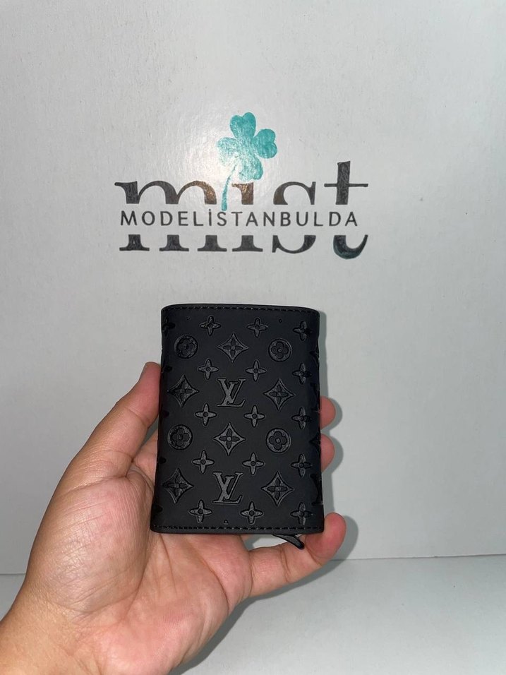 LV sıcak baskılı mekanizmalı erkek kartlık - Görsel 3