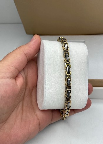 Zincir Detaylı Altın ve Gümüş Renk Çelik Erkek Bileklik - Görsel 2